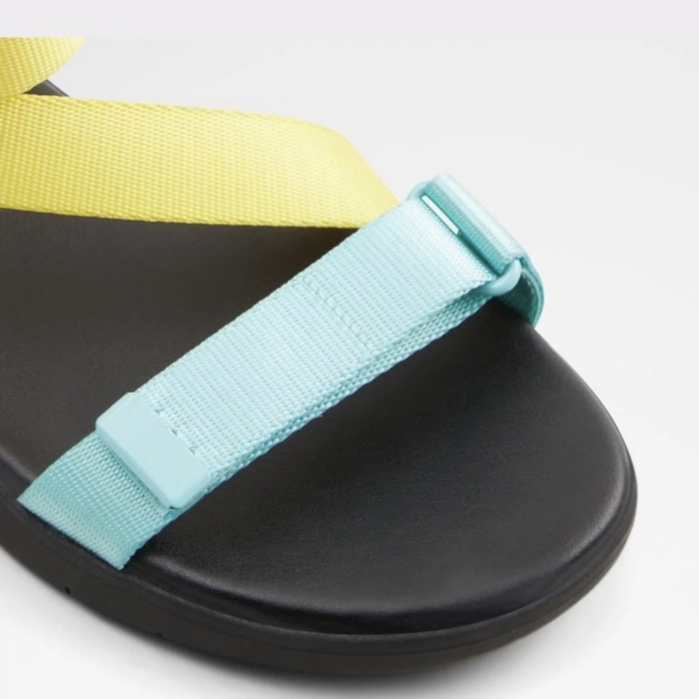 Sandals - Picture 11 of 12